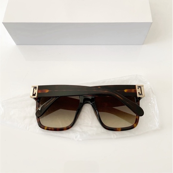 💯Authentic NWT Givenchy designer sunglasses - tortoise colorway - square 🎉 - Picture 9 of 12